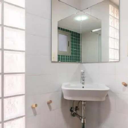 Borumbot,2hab, Wifi ,vistas Penon ,excursiones *