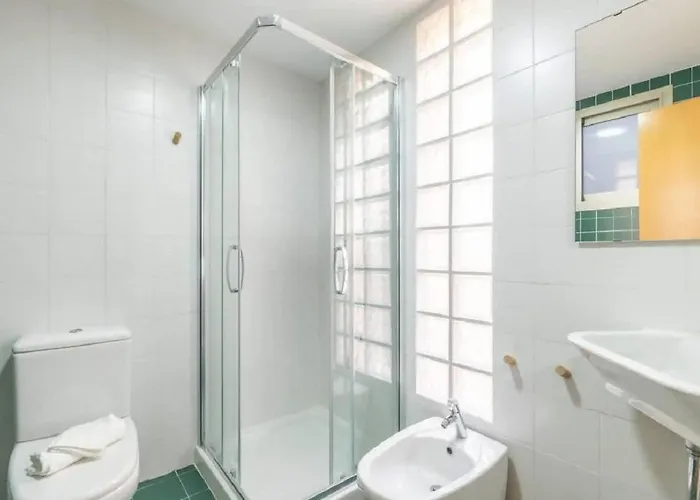 Borumbot Vistas Pueblo Y Peñon Apartamento *